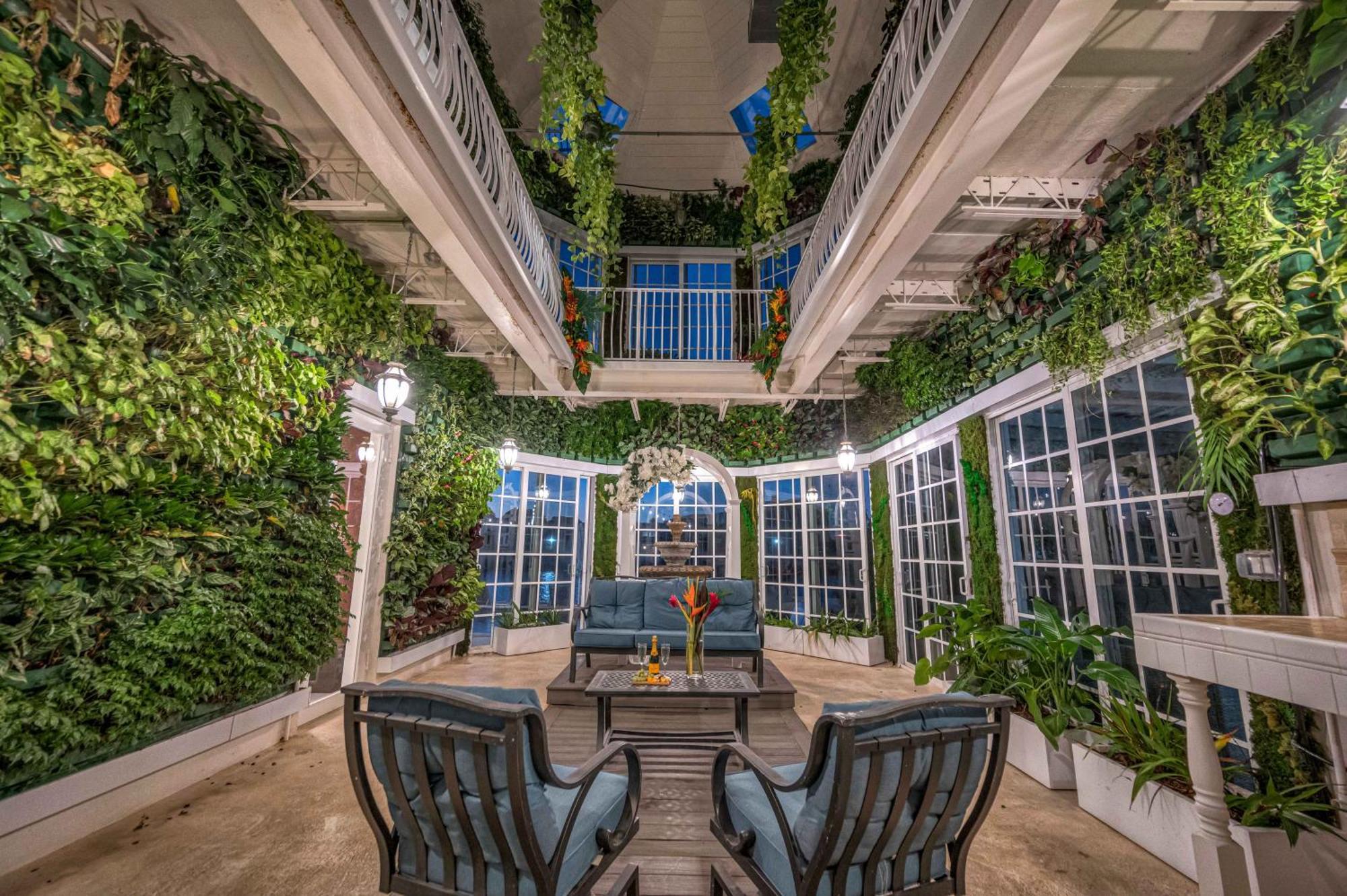 The Modern Castle Canal View Access Rooftop Living Greenhouse Vlllas Fort Lauderdale Kültér fotó
